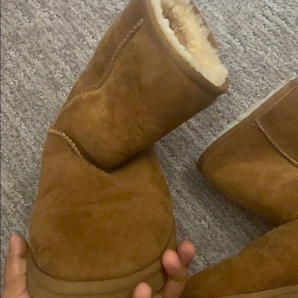 Ugg boots - Picture 3 of 3
